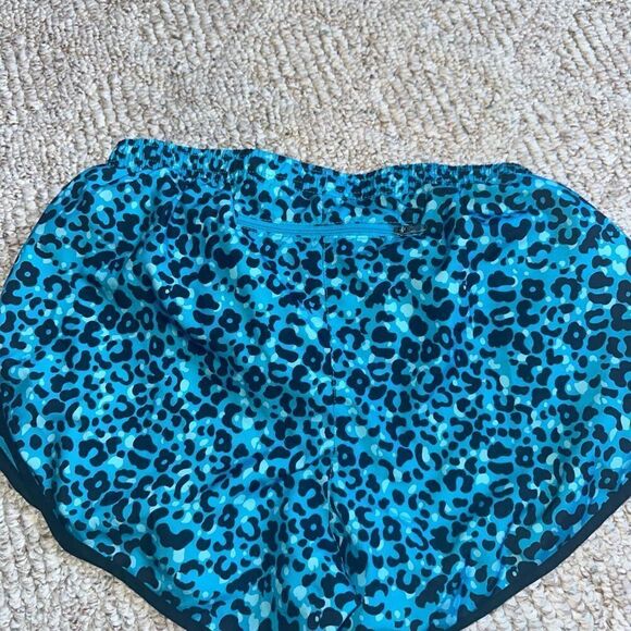 Womens Nike Dri-fit Running Shorts Small - Picture 4 of 5